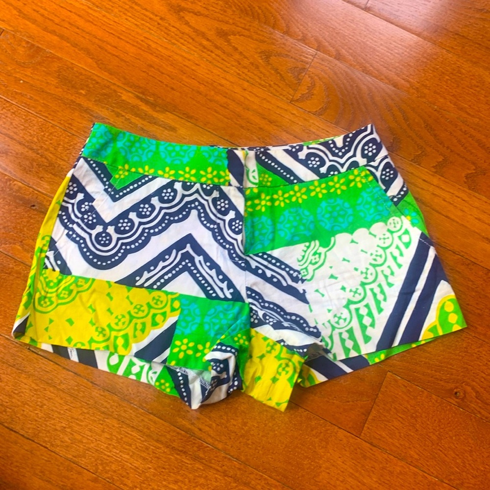 Trina Turk gorgeous size 2 shorts.